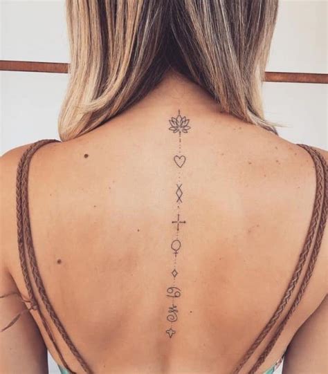 tatuajes de mujeres en la espalda|Más de 30 Tatuajes hermosos en espalda para mujeres